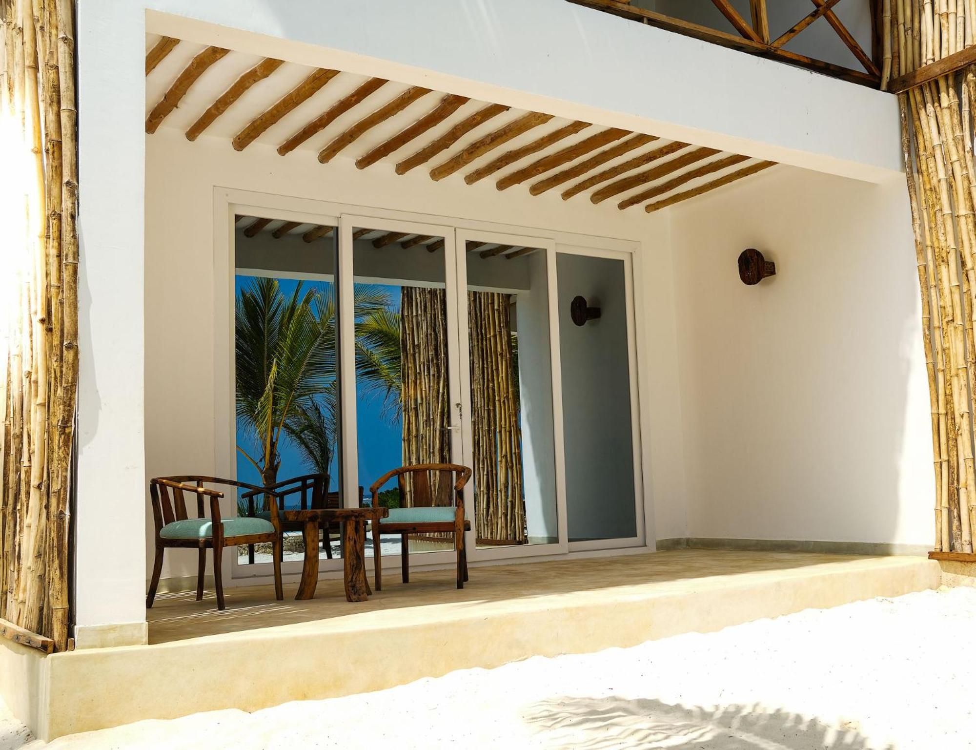 Infinity Beach Boutique Hotel & Spa มาเทมวu ภายนอก รูปภาพ