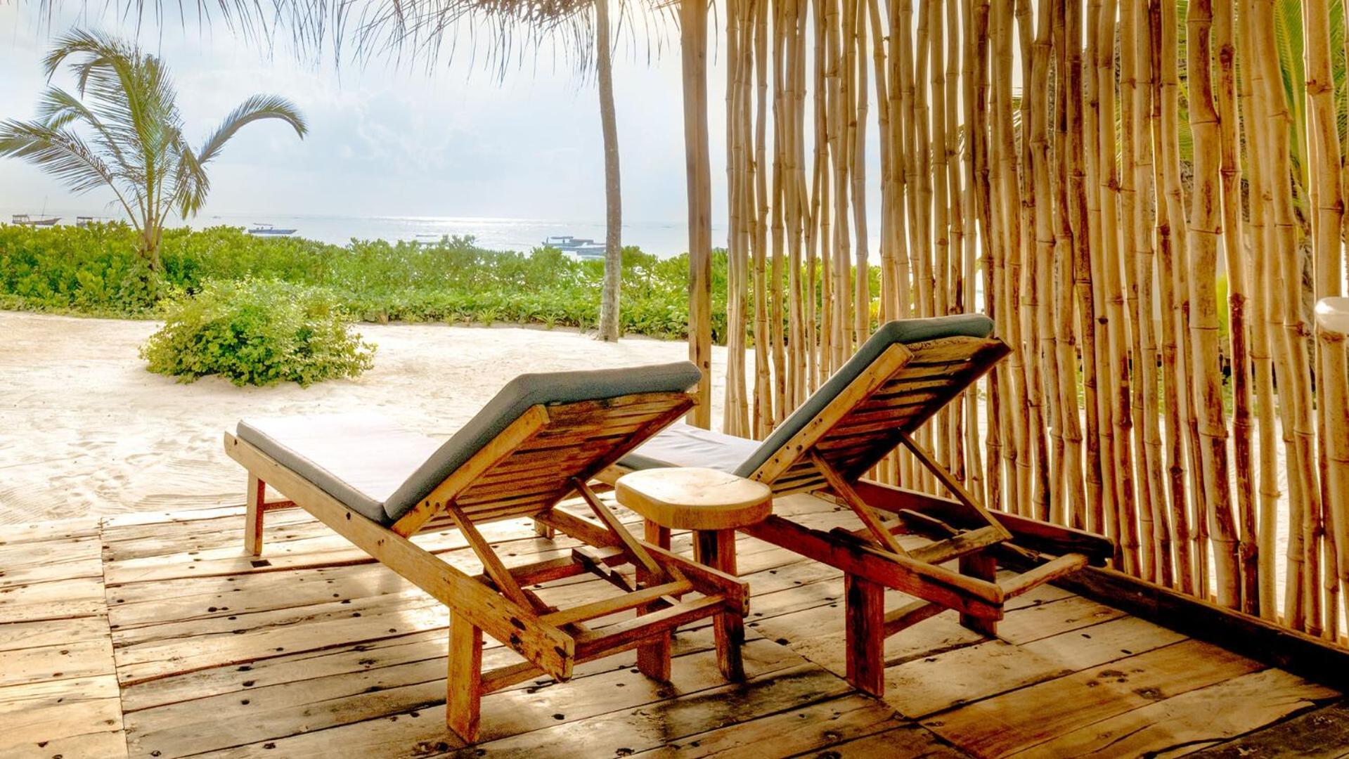 Infinity Beach Boutique Hotel & Spa มาเทมวu ภายนอก รูปภาพ